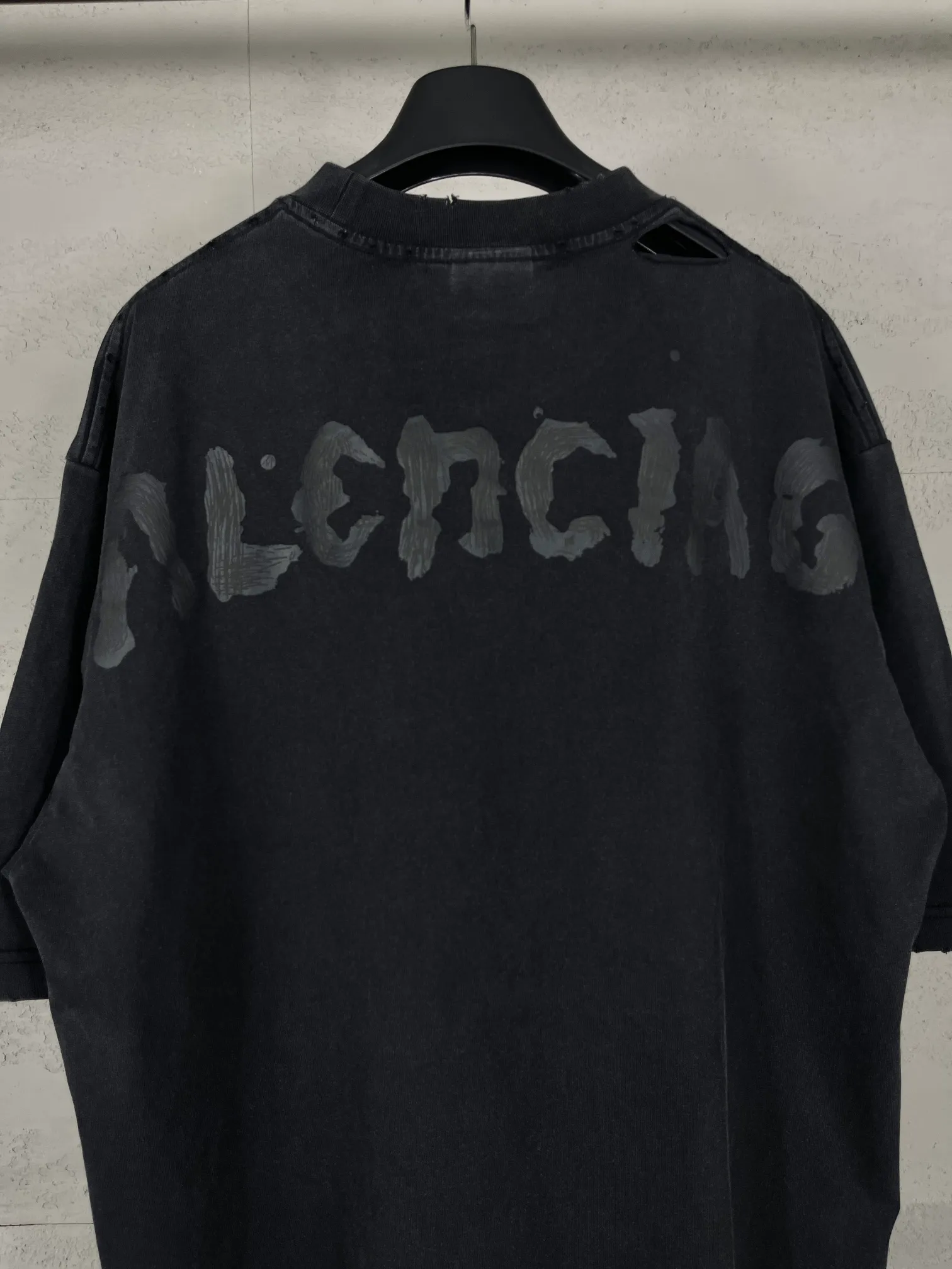 【 . Quality】BALENCI*GA/ .SS 25 New Arrival Classic LOGO T . 。 . Authentic ， ZP 。 260 ， . ， 。 ， 。 OS . Same Style ：BL 253627 ： Size：XS S M L